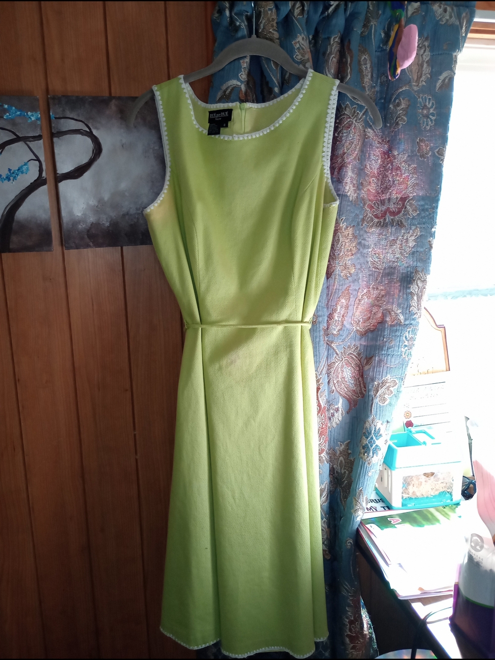 Due Per Due Sleeveless Lime Green A-Line Dress